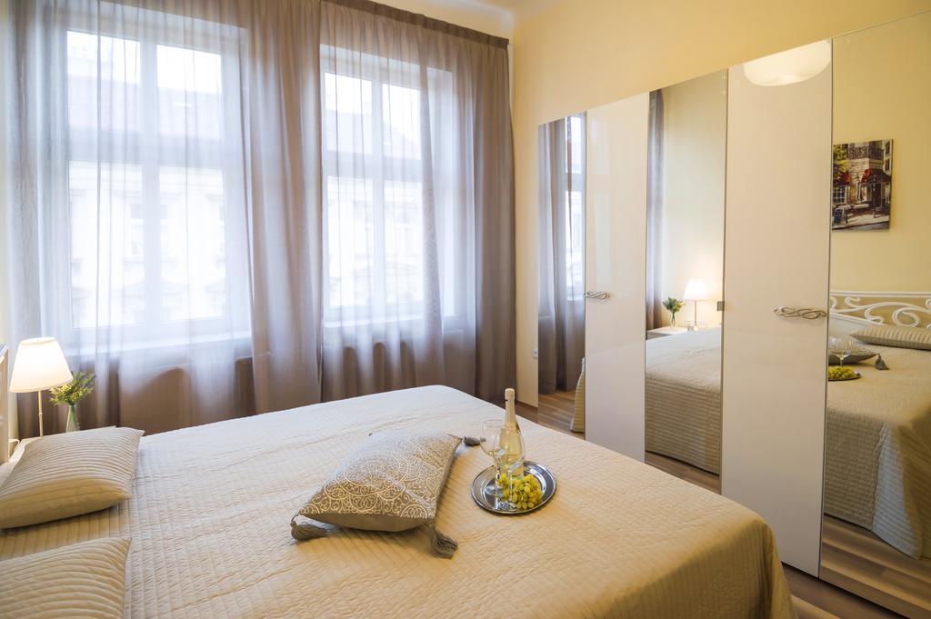 Apartment Za Poricskou Branou Прага Экстерьер фото
