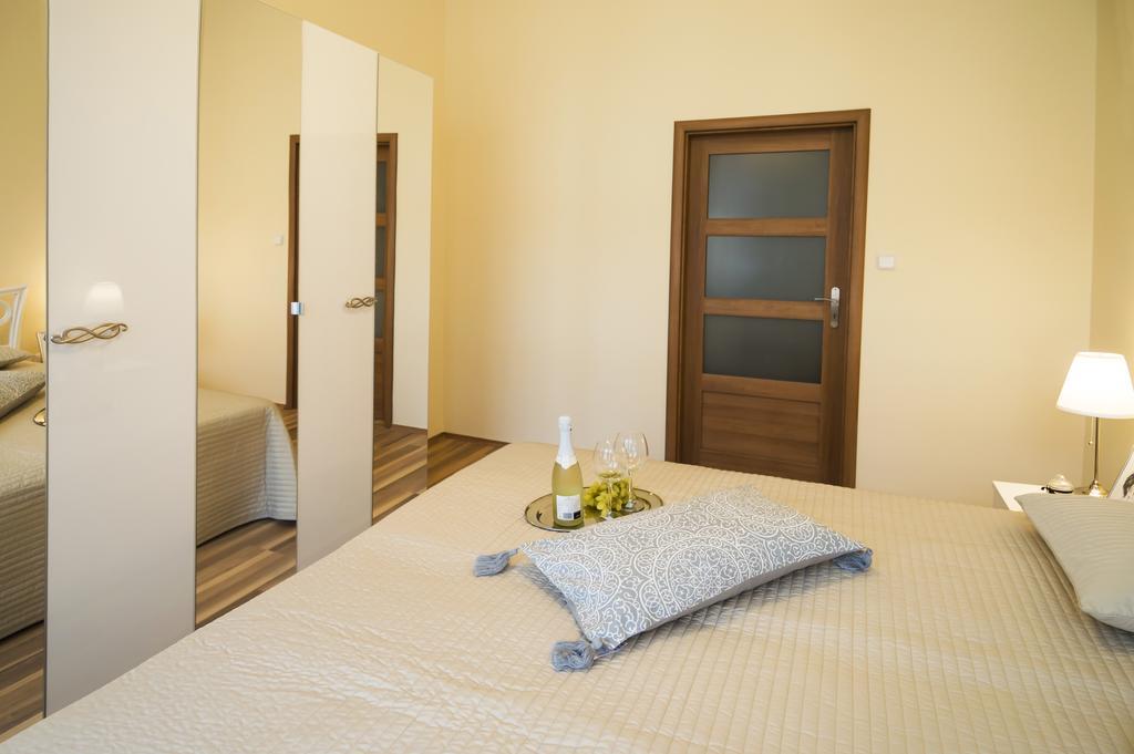 Apartment Za Poricskou Branou Прага Экстерьер фото