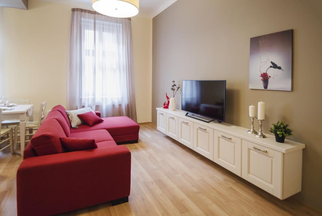 Apartment Za Poricskou Branou Прага Экстерьер фото