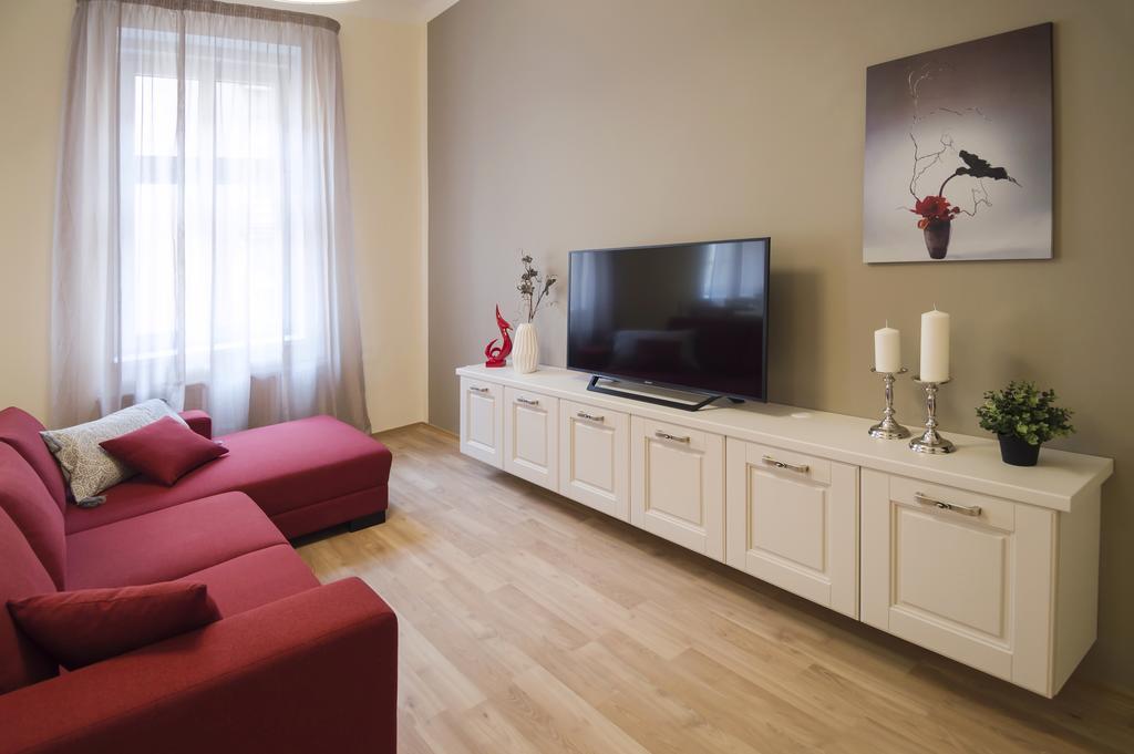 Apartment Za Poricskou Branou Прага Экстерьер фото